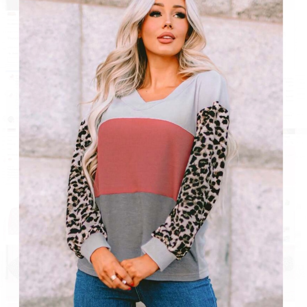 🆕NEW!🛍️Leopard Print Soft Waffle Knit Top🐾